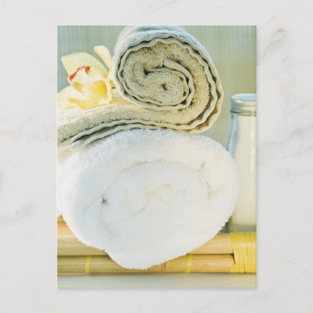 Postal Toallas de spa y flor tropical (Anverso)
