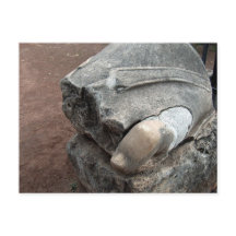 Toe de estatua en ruinas romanas
