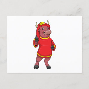 Postal Toro como bombero con casco