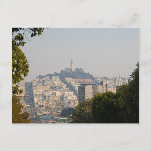 Postal Torre Coit brumosa, San Francisco, California