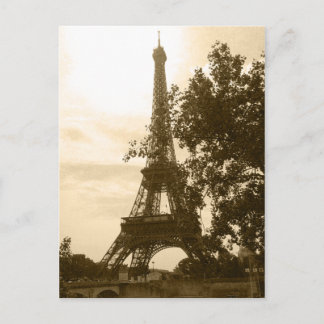 Postal Torre Eiffel de la sepia