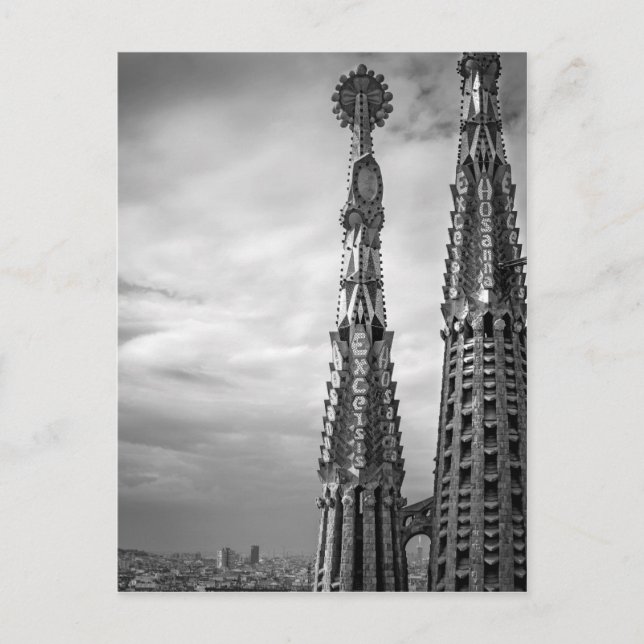 Postal Torres de Sagrada Familia en Barcelona (Anverso)