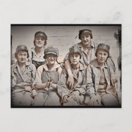 Postal Trabajadores de Astilleros en Grupo en Wharf