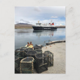 Postal Transbordador Calmac que navega hacia Islay en Esc