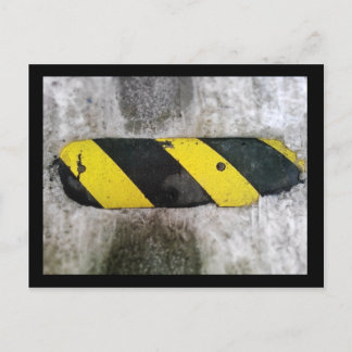 Postal tropezar en la carretera