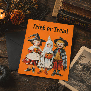 Postal Truco o trato infantil vintage Halloween retro