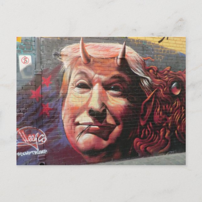 Postal Trump como arte en el muro del graffiti malvado de (Anverso)