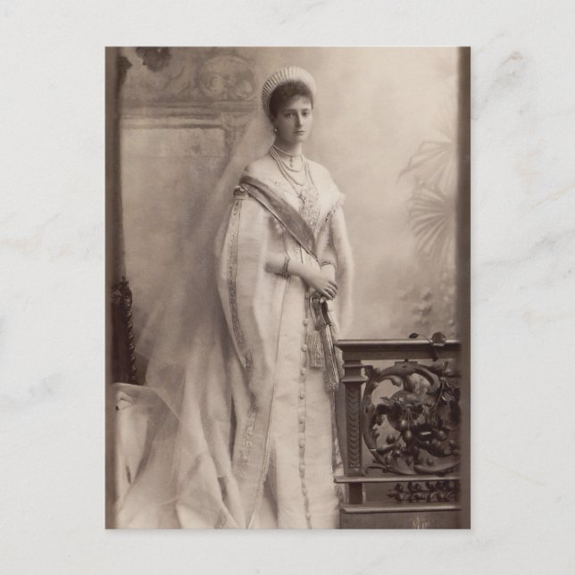 Postal Tsarina Alexandra de Rusia, Romanov en gala (Anverso)