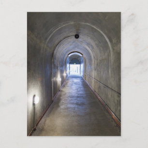 Postal Túnel de hormigón en un búnker nazi