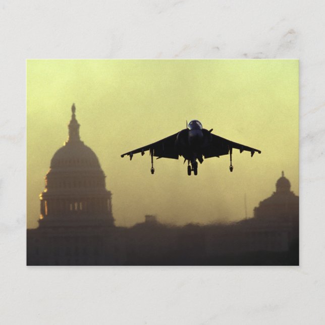Postal Un avión Harrier aterrizando en el Mall al amanece (Anverso)
