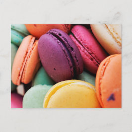 Postal Un delicioso postre colorido francés Macaron