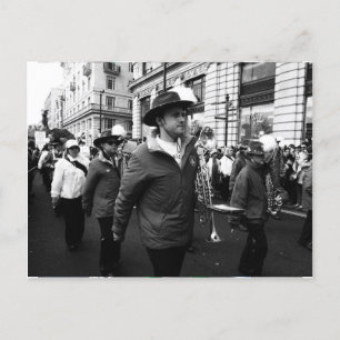 Postal Un músico en el Día de San Patricio