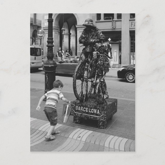 Postal Un niño en Barcelona (Anverso)