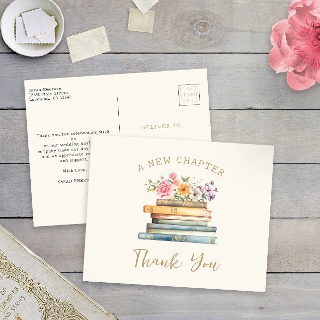 Postal Un nuevo capítulo de ducha de novia gracias (Wildflower Books A New Chapter Bridal Shower Thank You Postcard by Painted Paperie
)