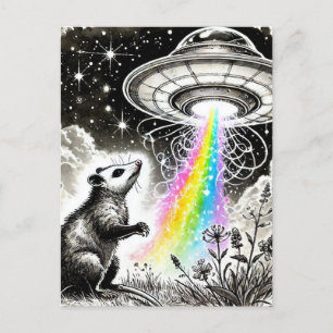 Postal Un opossum y un OVNI