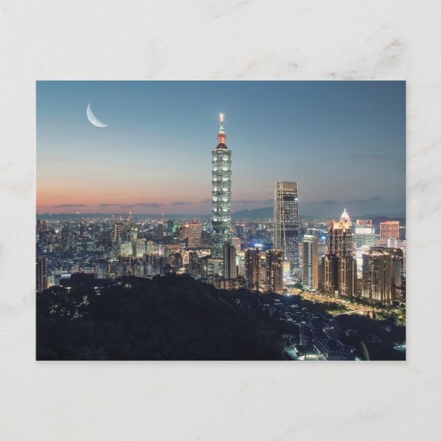 Postal Una ciudad bajo la luz de la luna (Anverso)