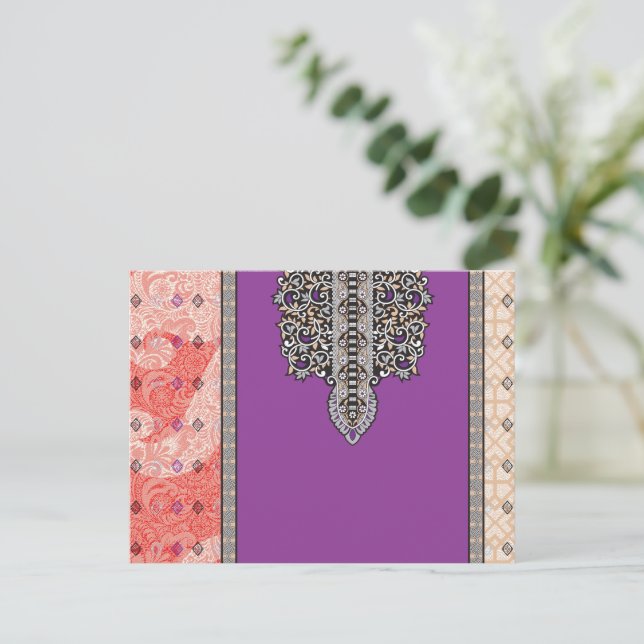 Postal una imagen de una bufanda con un diseño en ella (Anverso de pie)