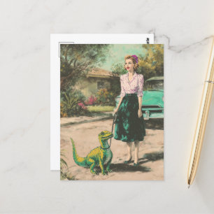 Postal Una mujer camina por su pequeño Dino mascota