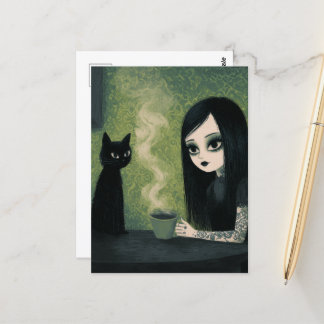 Postal Una mujer disfrutando del café y su gato negro