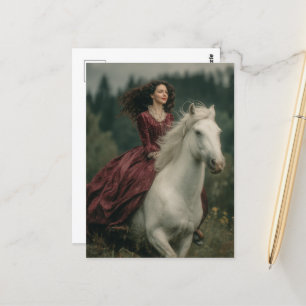 Postal Una mujer montando un caballo gris vestido de vest