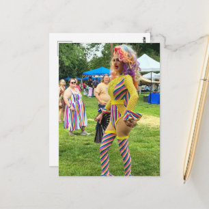 Postal Una Reina del Drag Coloreada Hermosa