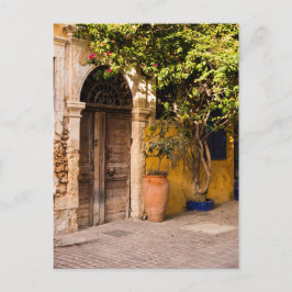 Postal Una vieja puerta europea