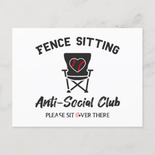 Postal Unas vallas divertidas sentadas anti club social B