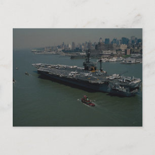 Postal USS John F. Kennedy", entrando en el Hudson R de N