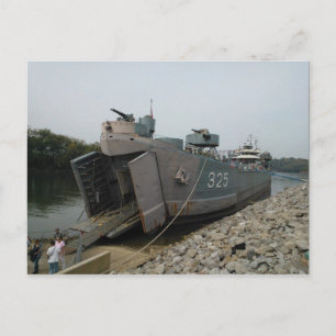 Postal USS LST 325 atracado en Clarksville Tennessee