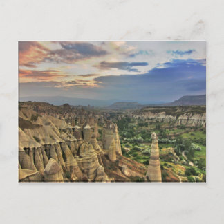 Postal valle del amor en Capadoccia