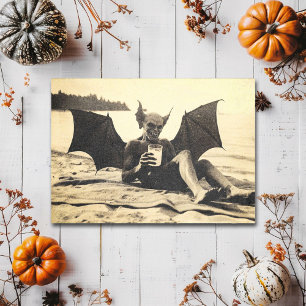 Postal Vampiro Vintage en la Playa Póster Retro de Terror