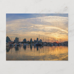 Postal Vancouver Skyline - Puerto de yates al atardecer