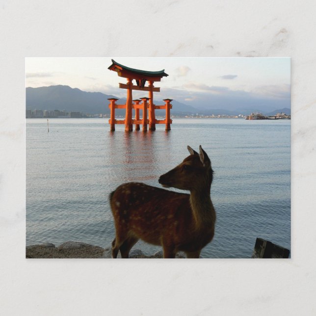Postal Venado y gran puerta roja en Miyajima, Japón (Anverso)