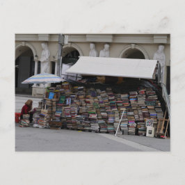 Postal Vendedor de libros en Skopje, al norte de Macedoni