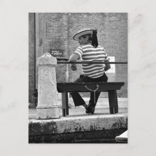 Postal Venetian Gondolier Postcard