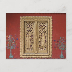 Postal ventana dorada roja luang