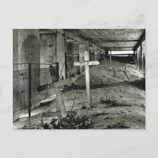 Postal Verdun, monumento de Bayonet 1nterior