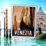 Postal Viaje de Venecia Vintage Italia<br><div class="desc">Traslade usted o un ser querido a la ciudad de ensueño de Venecia con nuestra exquisita postal, cuidadosamente elaborada por Mylini Design. Esta tarjeta postal captura el fascinante encanto de Venecia, con su laberinto de canales, sus casas de colores vivos y su impresionante arquitectura histórica. Es más que sólo una...</div>