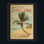 Postal Viaje de vintage de palm Tree Naranja<br><div class="desc">Un original retro de mediados de siglo,  con una moderna impresión de arte de Port Naranja Florida al estilo poster de viajes vintage. Cuenta con una palmera curvada en una playa de arena con el océano bajo un cielo azul turbio.</div>