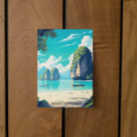 Postal Viaje del Paraíso de Playa de Tailandia en Krabi<br><div class="desc">Hermosa y tropical postal de Krabi Tailandia que muestra el increíble y único paisaje del destino turístico asiático con sus impresionantes playas. Excelente recuerdo de viaje y idea de regalo para todos los turistas. Haz lo tuyo y compra ahora.</div>