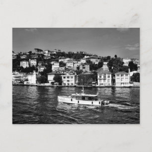 Postal Vibra veraniega en el Bósforo de Estambul