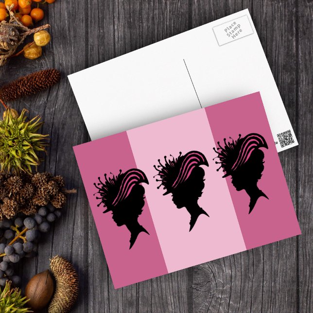 Postal Victoriana de la época Lady Black Silhouette Fancy (Three busts of Victorian ladies in black silhouette fancy hats on pink striped postcard.)