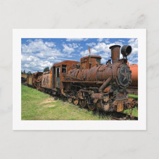 Postal Vieja locomotora de vapor oxidada