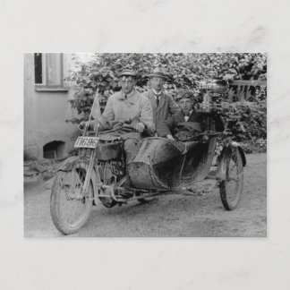Postal Vieja motocicleta con foto de B&W con vehículo lat