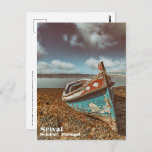 Postal Viejo Aiola. Barco tradicional portugués en una pl