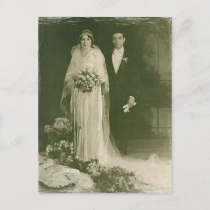 Postal Vintage Romantic Bride and Groom Cards and Gifts