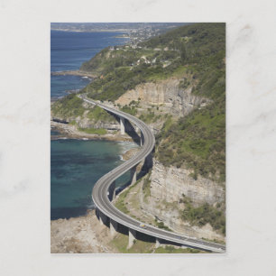 Postal Vista aérea del puente Sea Cliff cerca de Wollongo