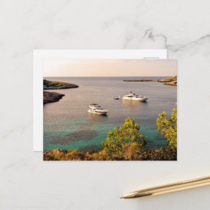 Postal Vista costera de Portinatx Ibiza con yates de lujo