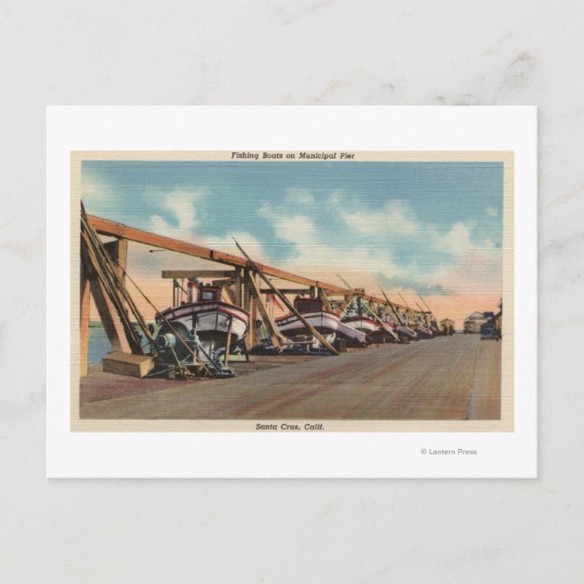 Postal Vista de barcos pesqueros en muelle municipal (Anverso)