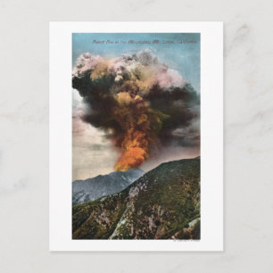 Postal Vista de incendios forestales en las montañas